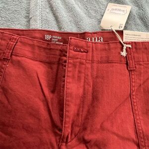 Ana Women's High-Rise Bermuda Shorts Red Size 18P​​